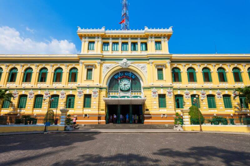 DTP3 - Private Tour Saigon 4H3M – City Culture & Local Vibes