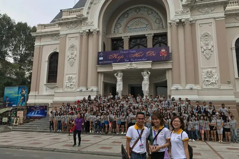 DTI1 - Tur Insentif Saigon - Malam Gala dengan Bir Tanpa Batas