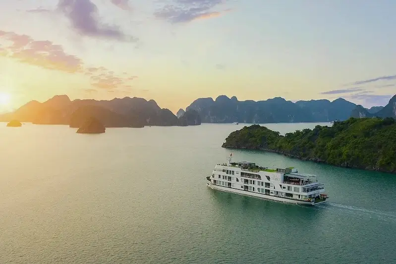 DTI4 - Tur Insentif: Dua Mutiara Vietnam – Teluk Halong dan Hoi An